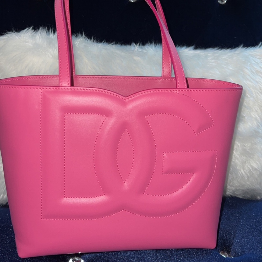 Small Dolce and Gabbana Logo Handbag Pink, excellent condition
